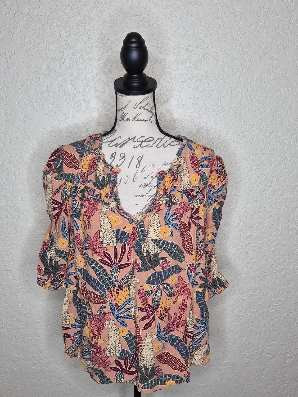 Democracy Floral, Leaf,‎ And Animal Print Top Size XL